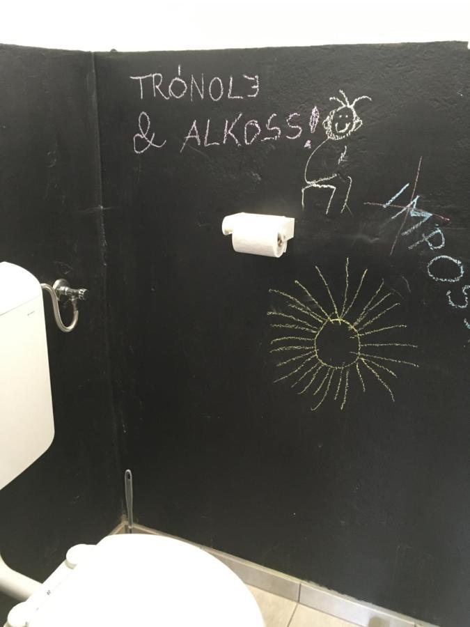 בית הארחה Vadrozsa Vendeghaz Rácalmás מראה חיצוני תמונה